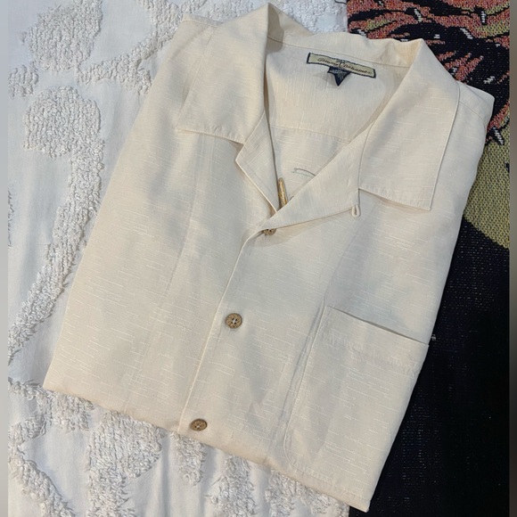 Classic Tommy Bahama silk short sleeve button down “The King of Cool” men’s XL. - Picture 4 of 5